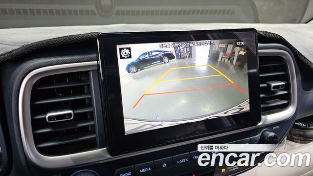 Hyundai Venue 2020 — photo 21