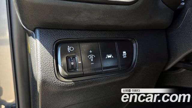 Hyundai Santafe 2019 — photo 18