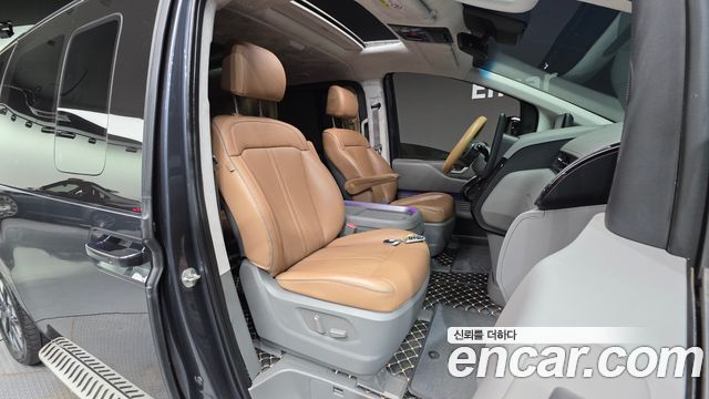 Hyundai Staria 2023 — photo 10