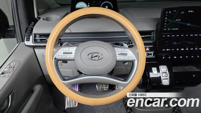 Hyundai Staria 2023 — photo 13