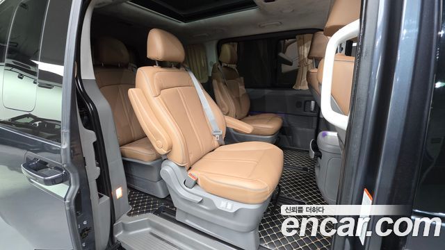 Hyundai Staria 2023 — photo 18