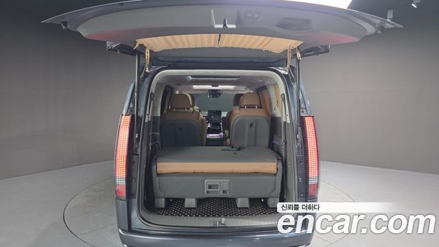 Hyundai Staria 2023 — photo 20