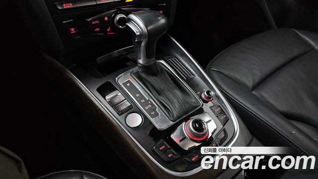Audi Q5 2016 — photo 9