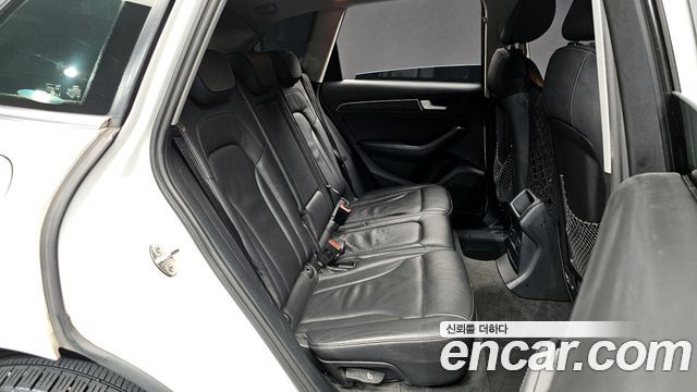 Audi Q5 2016 — photo 11