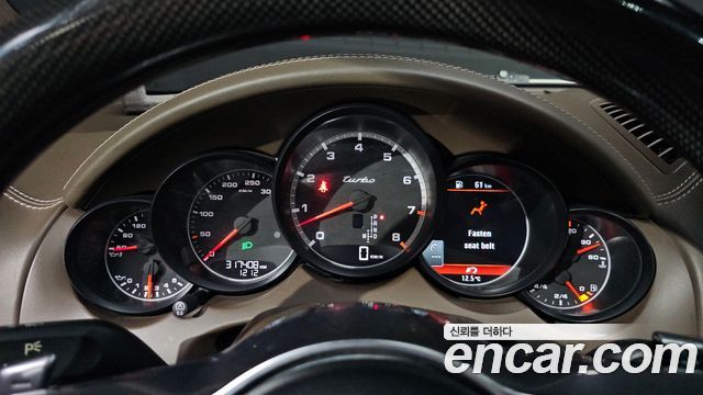 Porsche Cayenne 2011 — photo 8