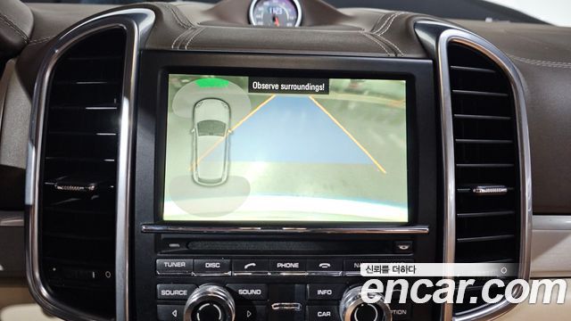Porsche Cayenne 2011 — photo 14