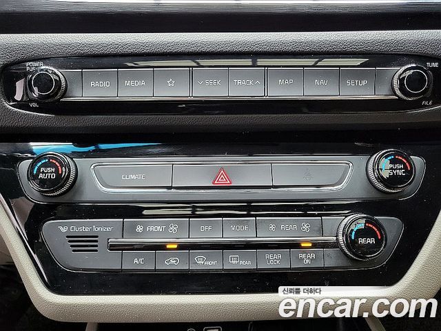 Kia Canival 2019 — photo 14