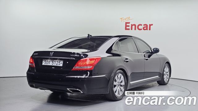 Hyundai Equus 2010 — photo 2