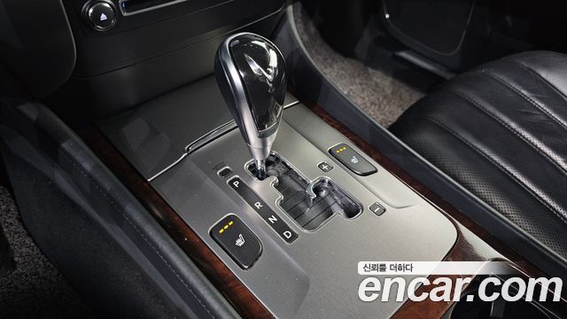 Hyundai Equus 2010 — photo 9