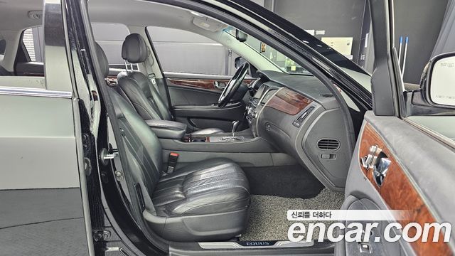Hyundai Equus 2010 — photo 12