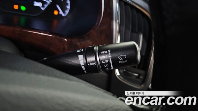 Hyundai Equus 2010 — photo 16