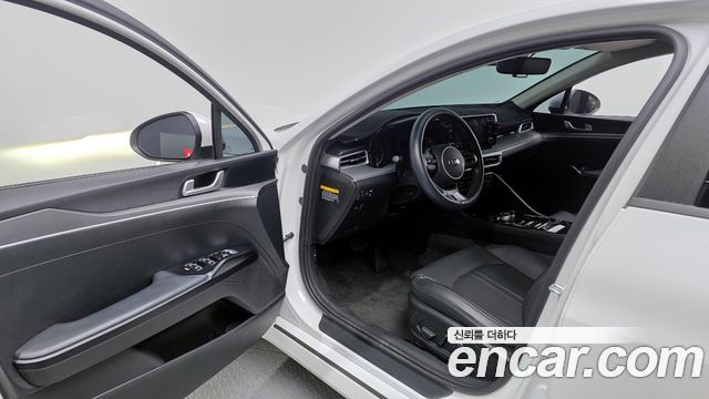 Kia K5 2020 — photo 13