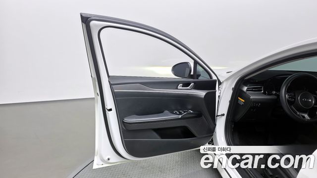 Kia K5 2020 — photo 14