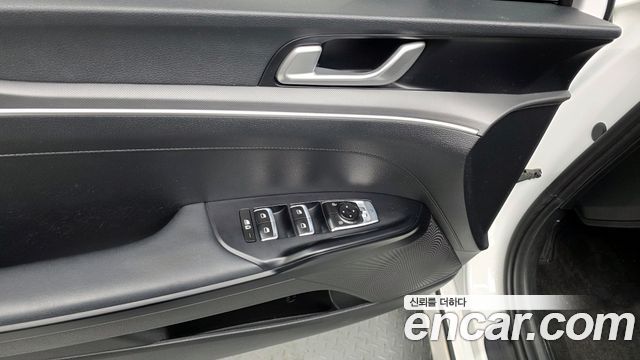 Kia K5 2020 — photo 38