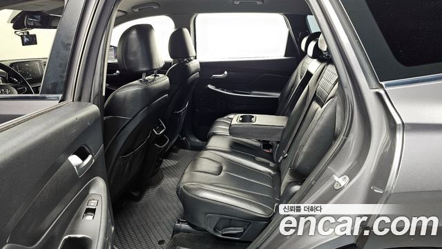 Hyundai Santafe 2019 — photo 17