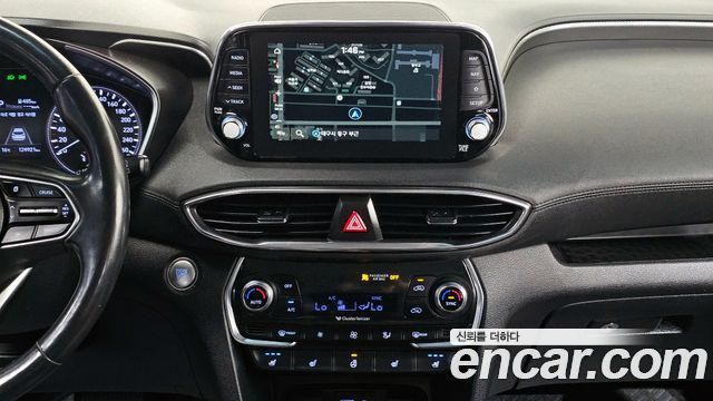 Hyundai Santafe 2019 — photo 20