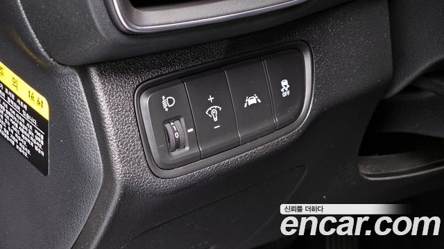 Hyundai Santafe 2019 — photo 22