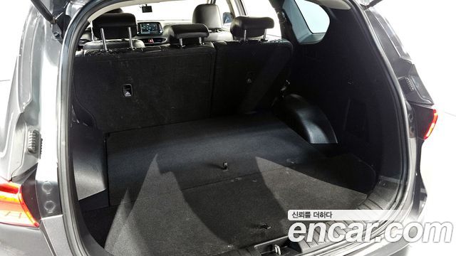 Hyundai Santafe 2019 — photo 27