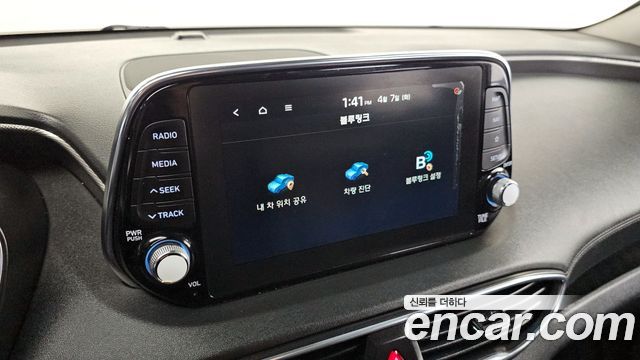 Hyundai Santafe 2019 — photo 32