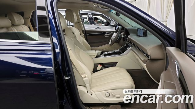 Genesis GV80 2023 — photo 17