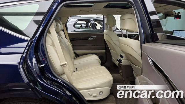 Genesis GV80 2023 — photo 18