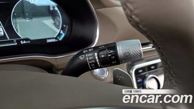 Genesis GV80 2023 — photo 27
