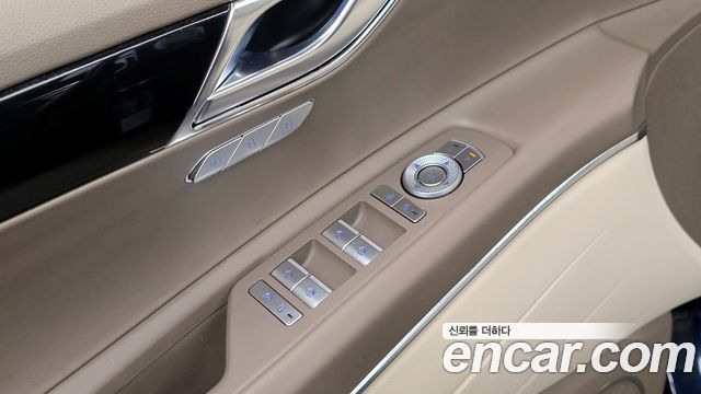 Genesis GV80 2023 — photo 28
