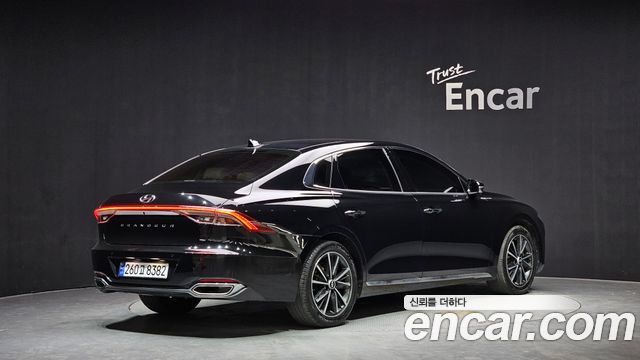 Hyundai Grandeur 2022 — photo 2