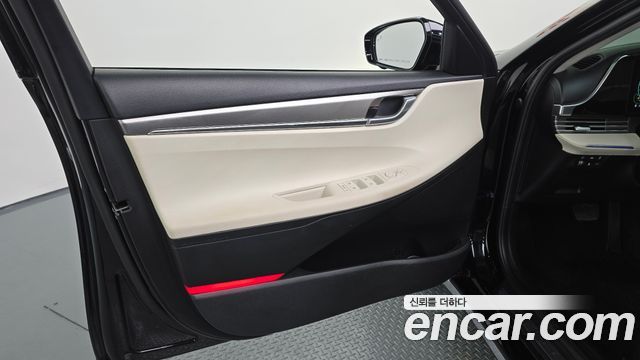 Hyundai Grandeur 2023 — photo 14