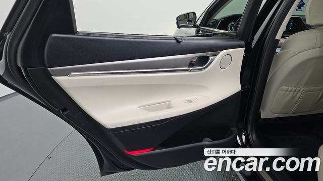 Hyundai Grandeur 2023 — photo 15