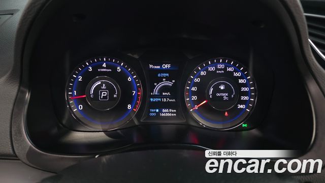Hyundai i40 2013 — photo 8
