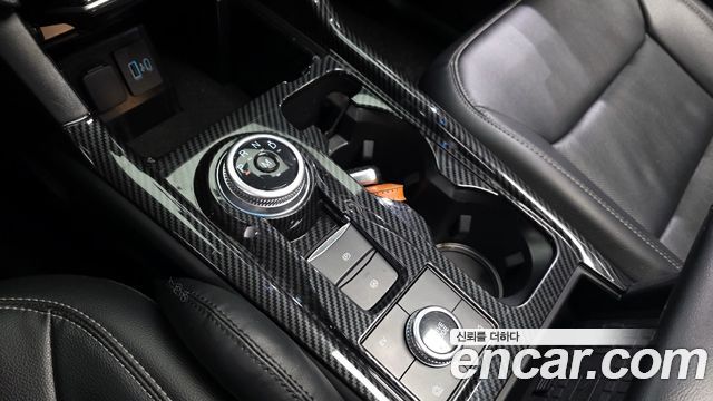 Ford Explorer 2021 — photo 12