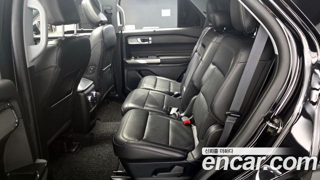 Ford Explorer 2021 — photo 18