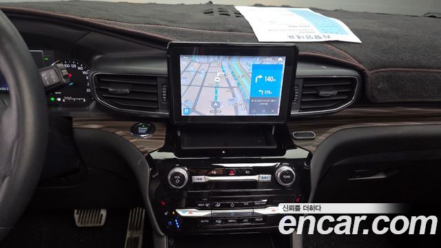 Ford Explorer 2021 — photo 20