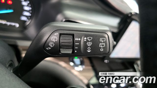 Ford Explorer 2021 — photo 26