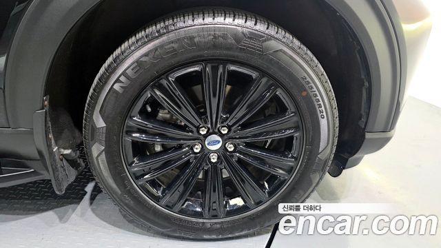 Ford Explorer 2021 — photo 7