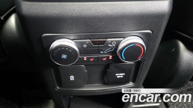 Ford Explorer 2021 — photo 27