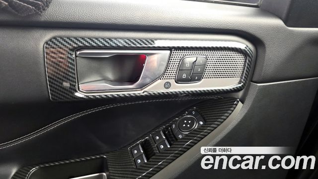 Ford Explorer 2021 — photo 28