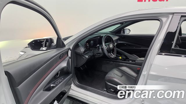 Hyundai AVANTE 2025 — photo 10