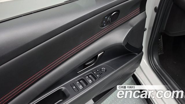 Hyundai AVANTE 2025 — photo 17