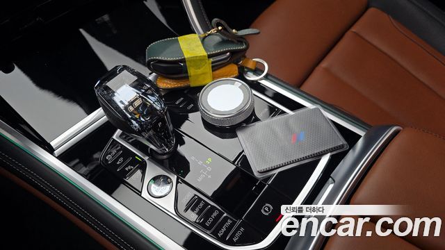 BMW 8-Series 2023 — photo 12