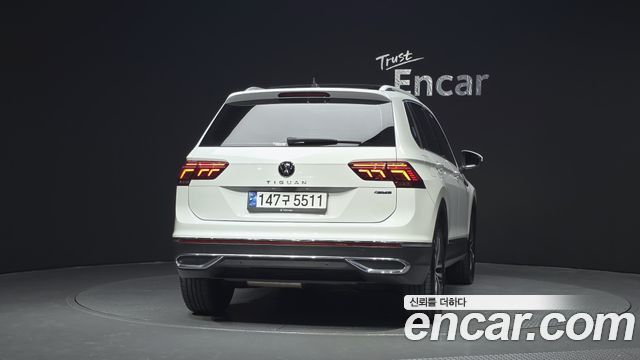 Volkswagen Tiguan 2021 — photo 4