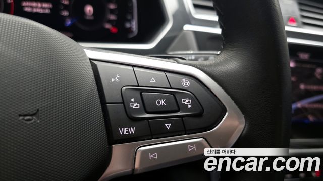Volkswagen Tiguan 2021 — photo 22