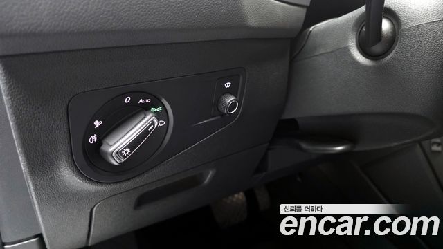 Volkswagen Tiguan 2021 — photo 26