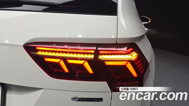 Volkswagen Tiguan 2021 — photo 9