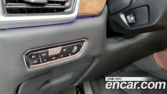BMW X5 2020 — photo 24