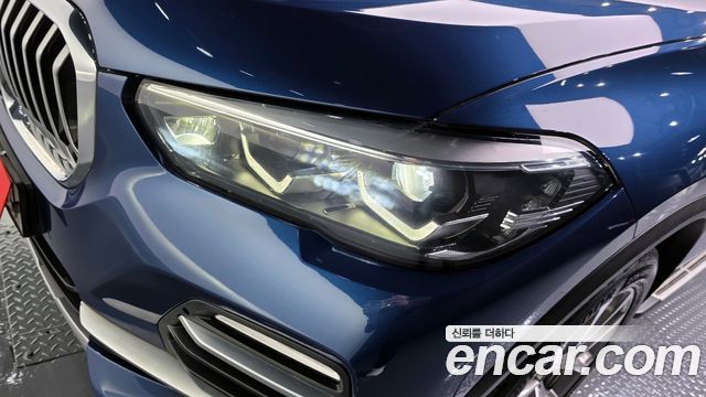 BMW X5 2020 — photo 8