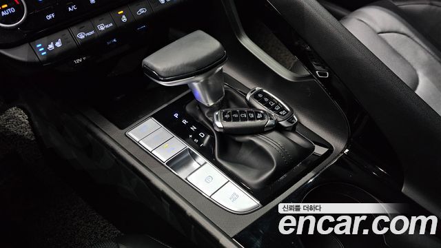 Hyundai AVANTE 2021 — photo 12