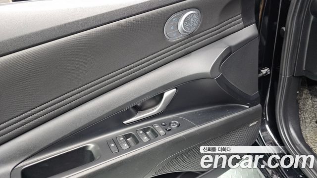 Hyundai AVANTE 2021 — photo 18