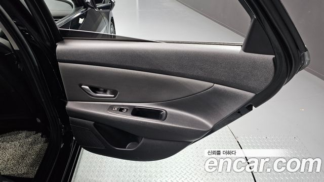Hyundai AVANTE 2021 — photo 15